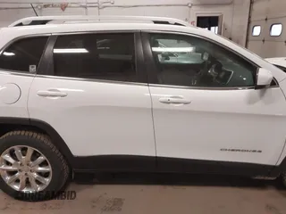 2016 Jeep Cherokee Limited with VIN 1C4PJMDS0GW219109, listed as a IAAI auction lot 41829878 with 156,947 mi miles and . Bid and sale history available at DreamBid. Image 13.