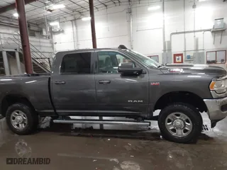 2020 Ram 2500 Big Horn with VIN 3C6UR5DJ8LG298134, listed as a IAAI auction lot 41705639 with 85,130 mi miles. Bid and sale history available at carsss.com. Image 13.