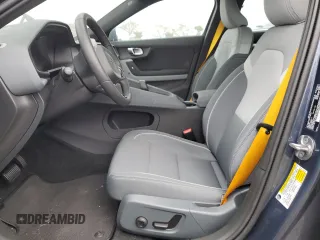 2023 Polestar 2 Performance z VIN YSMET3KA3PL115001, wystawiony jako Copart lot #47934525 z przebiegiem 80 mil mil oraz Szkoda całkowita • Salvage title. Historia ofert i sprzedaży dostępna na DreamBid. Obrazek 7.