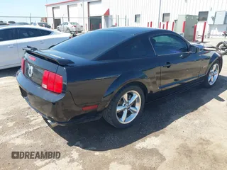 2006 Ford Mustang GT Deluxe with VIN 1ZVHT82H965254102, listed as a IAAI auction lot 41984368 with 185,498 mi miles. Bid and sale history available at carsss.com. Image 4.