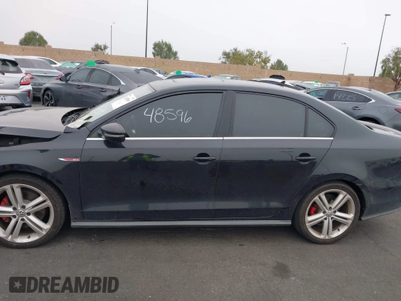 2017 Volkswagen Jetta GLI с VIN 3VW5T7AJ5HM333393, выставлен на аукционе IAAI как лот 42148596 с пробегом 185 261 миль миль и . История ставок и продаж доступна на DreamBid. Изображение 14.