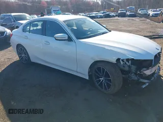 2021 BMW 3 Series 330i xDrive with VIN 3MW5R7J09M8B47753, listed as a IAAI auction lot 41897641 with 38,189 mi miles and . Bid and sale history available at DreamBid. Image 1.