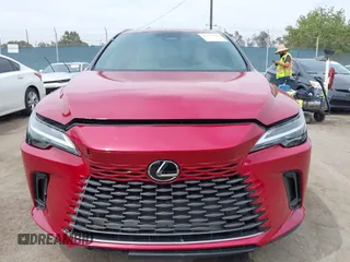 2023 Lexus RX 350h z VIN 2T2BBMCA9PC014179, wystawiony jako IAAI lot #42375208 z przebiegiem 9525 mil mil oraz . Historia ofert i sprzedaży dostępna na DreamBid. Obrazek 12.