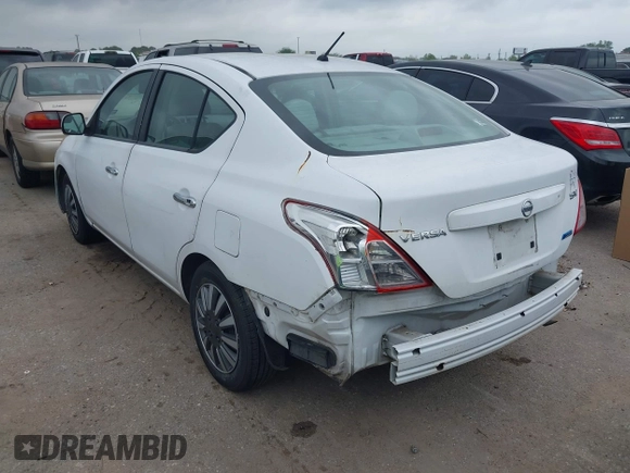 2012 Nissan Versa SL with VIN 3N1CN7AP0CL812640, listed as a IAAI auction lot 41896824 with 203,276 mi miles. Bid and sale history available at carsss.com. Image 3.