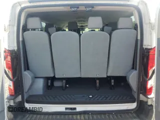 2018 Ford Transit Passenger XL z VIN 1FBZX2ZM8JKB02466, wystawiony jako Copart lot #55098365 z przebiegiem 166 367 mil mil oraz Szkoda całkowita • Salvage title. Historia ofert i sprzedaży dostępna na DreamBid. Obrazek 10.
