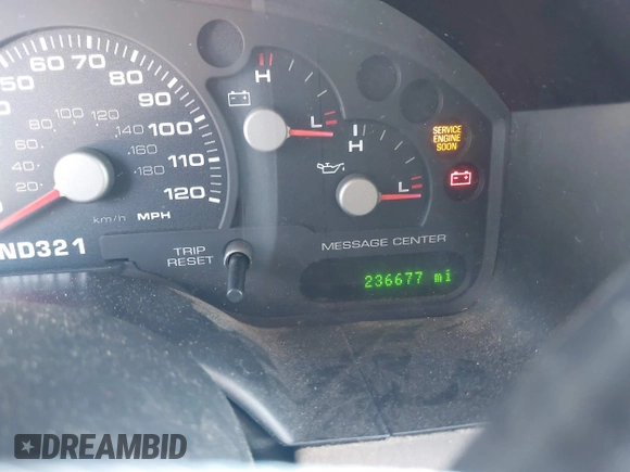 2005 Ford Explorer z VIN 1FMDU63K25UB70832, wystawiony jako IAAI lot #41788209 z przebiegiem 236 677 mil mil oraz . Historia ofert i sprzedaży dostępna na DreamBid. Obrazek 7.