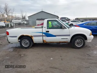 1995 GMC Sonoma with VIN 1GTCS14Z2SK501226, listed as a IAAI auction lot 41821246 with 195,746 mi miles. Bid and sale history available at carsss.com. Image 13.