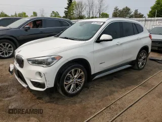 2016 BMW X1 xDrive28i z VIN WBXHT3C38G5F66931, wystawiony jako Copart lot #56720455 z przebiegiem 118 134 mil mil oraz Szkoda całkowita • Salvage title. Historia ofert i sprzedaży dostępna na DreamBid. Obrazek 1.