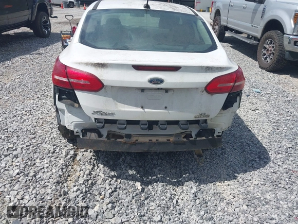 2015 Ford Focus SE с VIN 1FADP3F23FL203050, выставлен на аукционе IAAI как лот 42503466 с пробегом 117 908 миль миль и . История ставок и продаж доступна на DreamBid. Изображение 6.