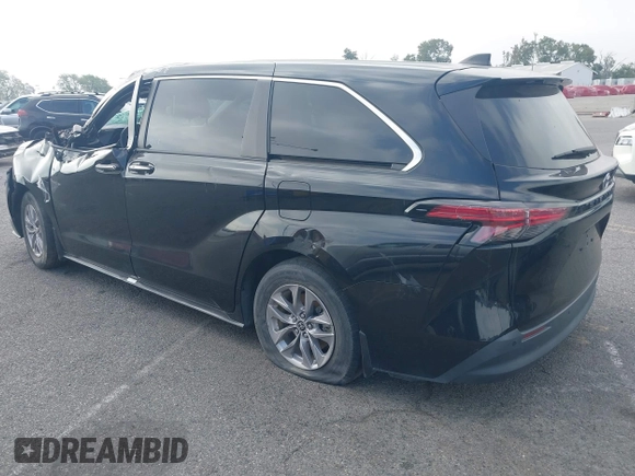 2022 Toyota Sienna XLE z VIN 5TDYRKEC8NS123217, wystawiony jako IAAI lot #42224483 z przebiegiem 73 802 mil mil oraz . Historia ofert i sprzedaży dostępna na DreamBid. Obrazek 3.
