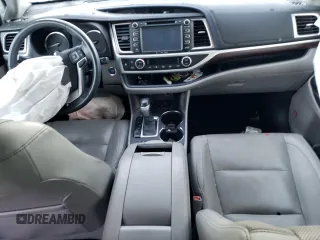 2016 Toyota Highlander Hybrid Limited with VIN 5TDDCRFH9GS017011, listed as a Copart auction lot 37613753 with 0 mi miles. Bid and sale history available at carsss.com. Image 8.