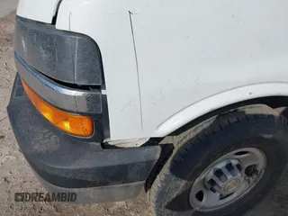2020 Chevrolet Express Cargo Van with VIN 1GCZGHFG7L1235144, listed as a IAAI auction lot 41700301 with 67,678 mi miles. Bid and sale history available at carsss.com. Image 18.