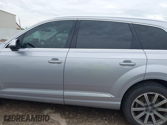 2019 Audi Q7 Premium Plus with VIN WA1LHAF74KD041639, listed as a IAAI auction lot 42369751 with 69,103 mi miles and . Bid and sale history available at DreamBid. Image 14.