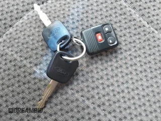 2000 Ford F-150 XL с VIN 1FTRX17W8YNC06734, выставлен на аукционе IAAI как лот 42274307 с пробегом 208 613 миль миль и . История ставок и продаж доступна на DreamBid. Изображение 11.