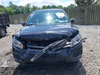 2017 Volkswagen Tiguan S z VIN WVGAV7AX3HK043141, wystawiony jako IAAI lot #42259813 z przebiegiem 63 151 mil mil oraz . Historia ofert i sprzedaży dostępna na DreamBid. Obrazek 13.