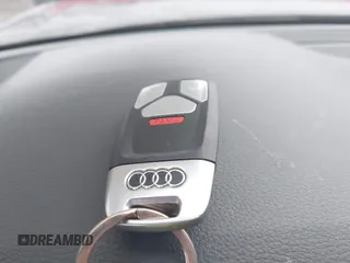 2020 Audi A4 Premium Plus with VIN WAUENAF41LA052093, listed as a IAAI auction lot 39436553 with 30,810 mi miles and . Bid and sale history available at carsss.com. Image 11.