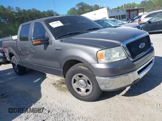 2007 Ford F-150 XLT z VIN 1FTRW12WX7FA71310, wystawiony jako IAAI lot #42033271 z przebiegiem 305 599 mil mil oraz . Historia ofert i sprzedaży dostępna na DreamBid. Obrazek 1.