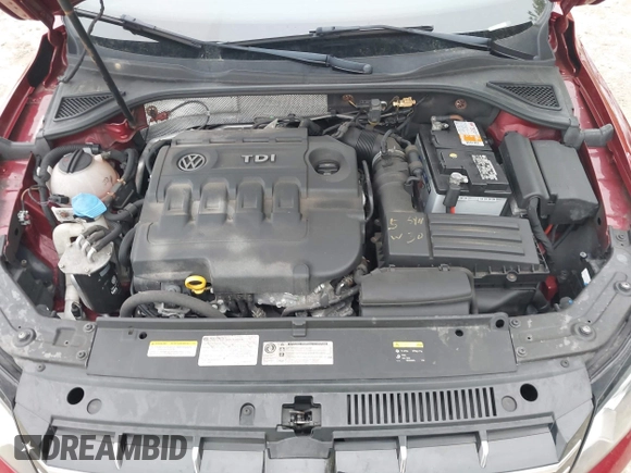 2015 Volkswagen Passat SE с VIN 1VWBV7A3XFC084781, выставлен на аукционе IAAI как лот 42166966 с пробегом 85 109 миль миль и . История ставок и продаж доступна на DreamBid. Изображение 10.