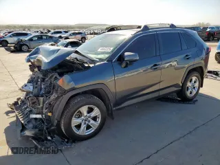 2019 Toyota RAV4 XLE with VIN JTMW1RFV1KJ015196, listed as a Copart auction lot 49452225 with 167,557 mi miles and Salvage Title. Bid and sale history available at carsss.com. Image 1.