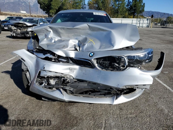 2018 BMW 3 Series 330i xDrive with VIN WBA8Z9C52JG828738, listed as a Copart auction lot 42131075 with 0 mi miles and Salvage Title. Bid and sale history available at carsss.com. Image 5.
