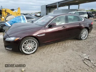 2016 Jaguar XF 35t Prestige with VIN SAJBE4BV3GCY18665, listed as a Copart auction lot 41925005 with 100,530 mi miles and Salvage Title. Bid and sale history available at carsss.com. Image 1.