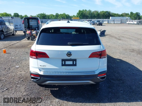 2022 Volkswagen Taos SE z VIN 3VVRX7B2XNM076678, wystawiony jako IAAI lot #42323230 z przebiegiem 23 619 mil mil oraz . Historia ofert i sprzedaży dostępna na DreamBid. Obrazek 16.
