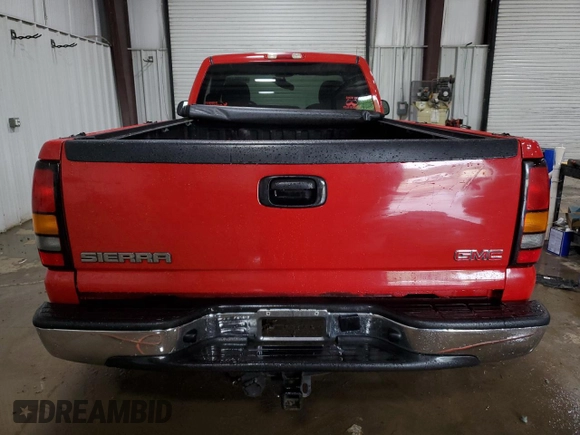 2005 GMC Sierra 1500 SLE with VIN 1GTEK14T35Z273334, listed as a Copart auction lot 61205445 with 107,518 mi miles and Salvage title. Bid and sale history available at DreamBid. Image 6.