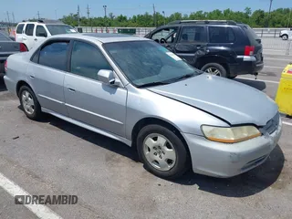 2001 Honda Accord EX с VIN 1HGCG165X1A058857, выставлен на аукционе IAAI как лот 39264541 с пробегом 184 645 миль миль и . История ставок и продаж доступна на DreamBid. Изображение 1.