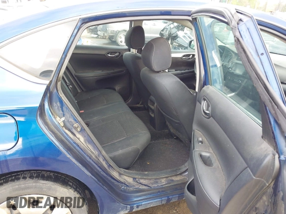 2019 Nissan Sentra S with VIN 3N1AB7AP5KY302334, listed as a IAAI auction lot 41963594 with 225,061 mi miles. Bid and sale history available at carsss.com. Image 8.