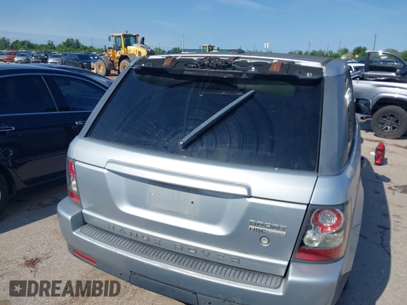 2011 Land Rover Range Rover Sport HSE Lux with VIN SALSK2D46BA269119, listed as a IAAI auction lot 42172365 with Not Provided miles and . Bid and sale history available at DreamBid. Image 6.