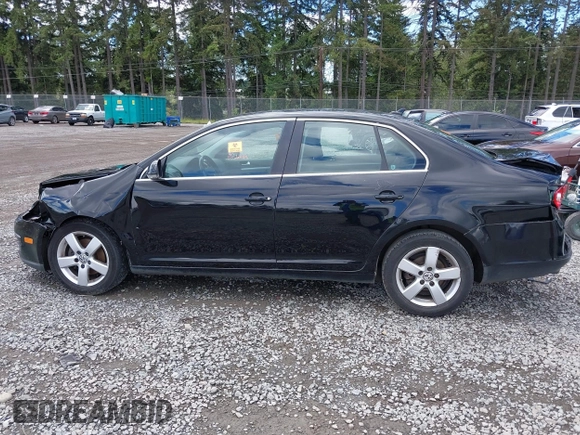 2009 Volkswagen Jetta SE с VIN 3VWRZ71KX9M128808, выставлен на аукционе IAAI как лот 42378792 с пробегом 215 537 миль миль и . История ставок и продаж доступна на DreamBid. Изображение 14.