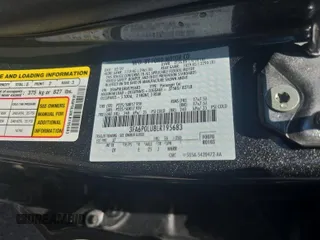 2020 Ford Fusion SE with VIN 3FA6P0LU8LR195683, listed as a IAAI auction lot 42786965 with 71,252 mi miles and . Bid and sale history available at DreamBid. Image 2.