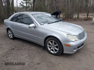 2007 Mercedes-Benz C 280 Luxury with VIN WDBRF92H57F870636, listed as a IAAI auction lot 41810663 with 136,025 mi miles and . Bid and sale history available at DreamBid. Image 1.