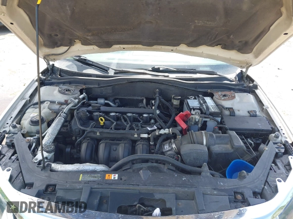 2010 Ford Fusion SE z VIN 3FAHP0HA6AR238485, wystawiony jako IAAI lot #42237682 z przebiegiem 147 260 mil mil oraz . Historia ofert i sprzedaży dostępna na DreamBid. Obrazek 10.