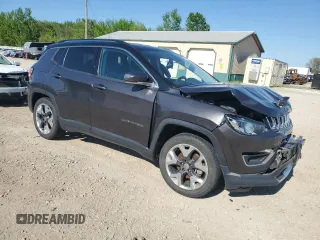 2020 Jeep Compass Limited z VIN 3C4NJCCB6LT114416, wystawiony jako Copart lot #55758575 z przebiegiem Nie podano mil oraz Szkoda całkowita • Salvage title. Historia ofert i sprzedaży dostępna na DreamBid. Obrazek 4.