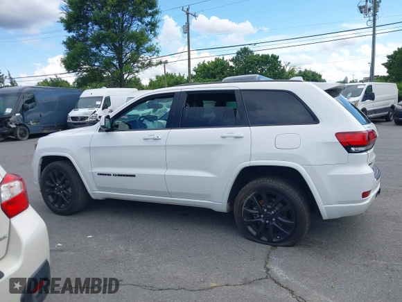 2020 Jeep Grand Cherokee Laredo E z VIN 1C4RJFAG8LC421003, wystawiony jako IAAI lot #42261449 z przebiegiem 36 224 mil mil oraz . Historia ofert i sprzedaży dostępna na DreamBid. Obrazek 14.