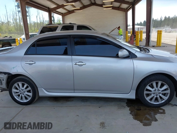 2009 Toyota Corolla with VIN 2T1BU40E59C150365, listed as a IAAI auction lot 42185131 with 179,912 mi miles. Bid and sale history available at carsss.com. Image 14.