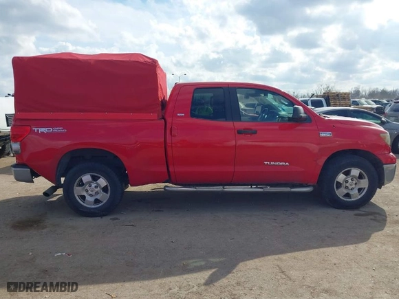 2007 Toyota Tundra SR5 with VIN 5TFRV54117X025760, listed as a IAAI auction lot 41453556 with 240,244 mi miles. Bid and sale history available at carsss.com. Image 13.