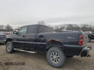 2003 Chevrolet Silverado SS z VIN 2GCEK19N931307065, wystawiony jako Copart lot #43430475 z przebiegiem 167 971 mil mil oraz Czysty tytuł • Clean title. Historia ofert i sprzedaży dostępna na DreamBid. Obrazek 2.