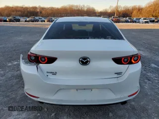 2022 Mazda 3 2.5 Turbo z VIN 3MZBPBAY7NM300608, wystawiony jako Copart lot #41694185 z przebiegiem 21 499 mil mil oraz Szkoda całkowita • Salvage title. Historia ofert i sprzedaży dostępna na DreamBid. Obrazek 6.