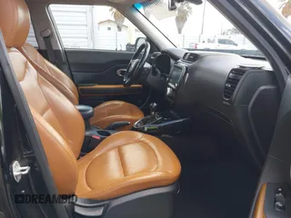 2016 Kia Soul ! with VIN KNDJX3A57G7256620, listed as a IAAI auction lot 41847733 with 124,931 mi miles. Bid and sale history available at carsss.com. Image 5.