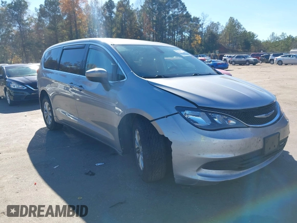 2017 Chrysler Pacifica Touring with VIN 2C4RC1DG1HR519085, listed as a IAAI auction lot 41053786 with 269,605 mi miles and . Bid and sale history available at DreamBid. Image 1.