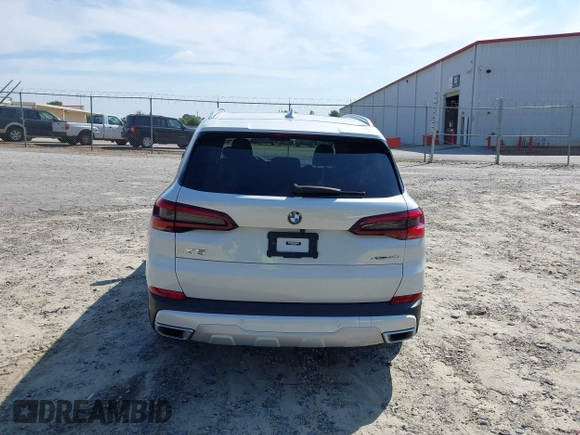 2023 BMW X5 xDrive40i with VIN 5UXCR6C09P9R25706, listed as a IAAI auction lot 42446957 with 34,004 mi miles and . Bid and sale history available at DreamBid. Image 17.