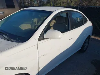 2009 Hyundai Elantra SE z VIN KMHDU46D99U680134, wystawiony jako IAAI lot #41882799 z przebiegiem 156 517 mil mil oraz . Historia ofert i sprzedaży dostępna na DreamBid. Obrazek 6.