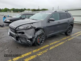 2015 Jeep Cherokee Limited z VIN 1C4PJMDSXFW582290, wystawiony jako Copart lot #56322235 z przebiegiem 76 829 mil mil oraz Szkoda całkowita • Salvage title. Historia ofert i sprzedaży dostępna na DreamBid. Obrazek 1.