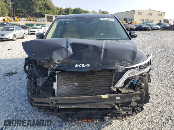 2024 Kia Carnival LX with VIN KNDNB4H38R6304516, listed as a Copart auction lot 70645824 with 26,939 mi miles and Salvage Title. Bid and sale history available at carsss.com. Image 5.
