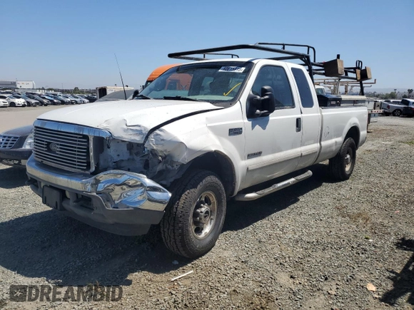 2002 Ford F-250 XL z VIN 1FTNX21F42EC44207, wystawiony jako Copart lot #60615915 z przebiegiem 320 609 mil mil oraz Szkoda całkowita • Salvage title. Historia ofert i sprzedaży dostępna na DreamBid. Obrazek 1.