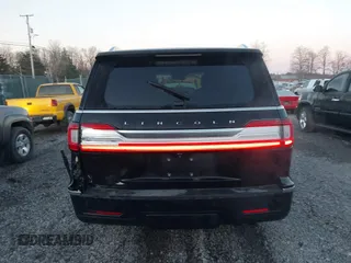 2018 Lincoln Navigator Select z VIN 5LMJJ2JT9JEL05516, wystawiony jako IAAI lot #41801291 z przebiegiem 100 487 mil mil oraz . Historia ofert i sprzedaży dostępna na DreamBid. Obrazek 16.