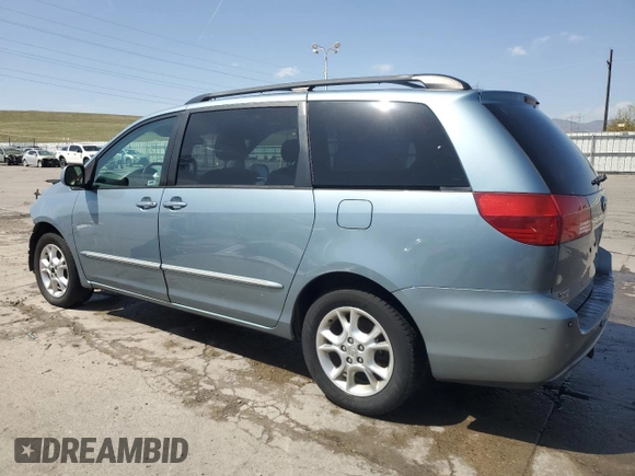 2005 Toyota Sienna XLE с VIN 5TDBA22C85S052389, выставлен на аукционе Copart как лот 52626295 с пробегом 221 755 миль миль и Списание • Salvage title. История ставок и продаж доступна на DreamBid. Изображение 2.
