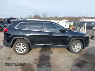 2016 Jeep Cherokee Latitude with VIN 1C4PJMCS6GW296570, listed as a IAAI auction lot 41975845 with 96,420 mi miles. Bid and sale history available at carsss.com. Image 13.